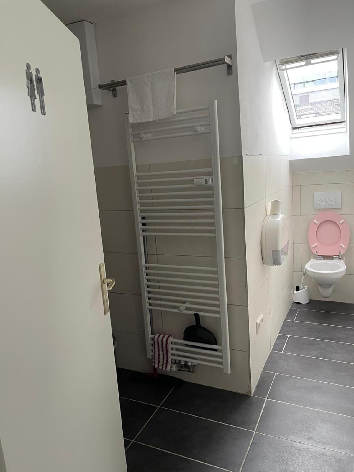 Bequemes Einzelzimmer Im Herzen Von Kassel Eksteriør billede